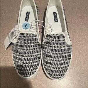 Nautica Women’s Navy Rope Stripe Knitted Sunchaser Slip-On Shoes Size 6